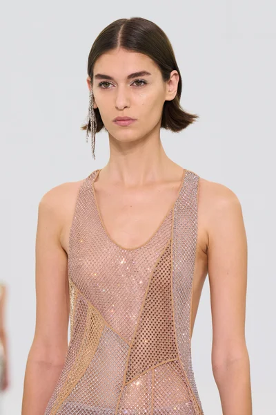 Look 64
